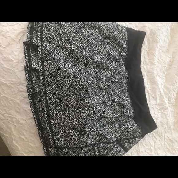 Lululemon Pacesetter PlushPetalBlkGhost 4Tall - Picture 4 of 7